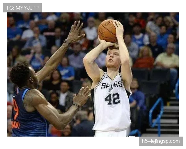 杰·伦·杰克逊二世通过挡拆拉开空间显著提升三分命中效率